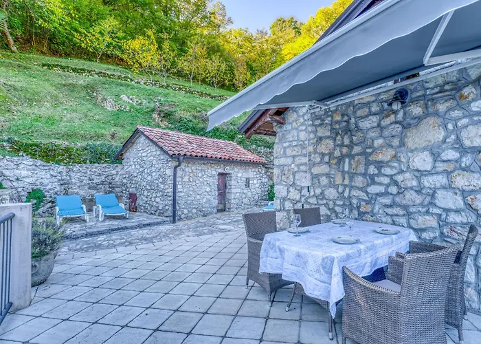 Sirotnjak 2 By Interhome *